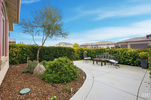 9106 Del Palma Drive, Bakersfield, CA 93314