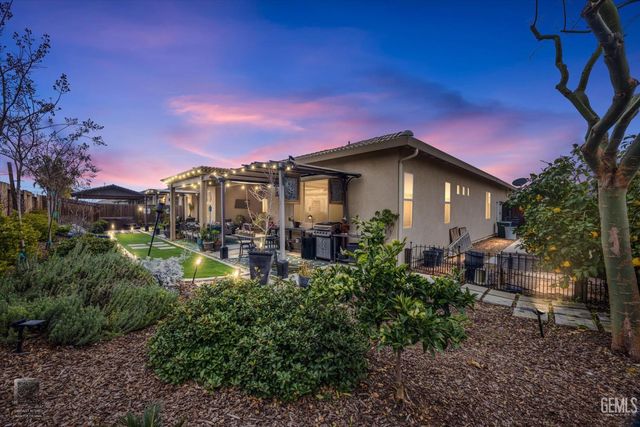 9106 Del Palma Drive, Bakersfield, CA 93314