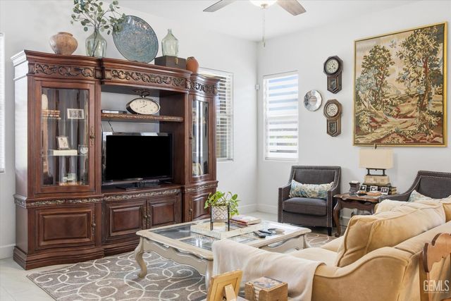 9106 Del Palma Drive, Bakersfield, CA 93314