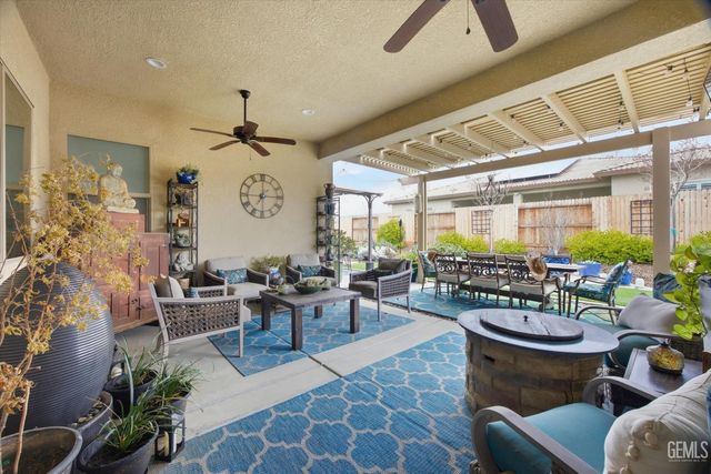 9106 Del Palma Drive, Bakersfield, CA 93314
