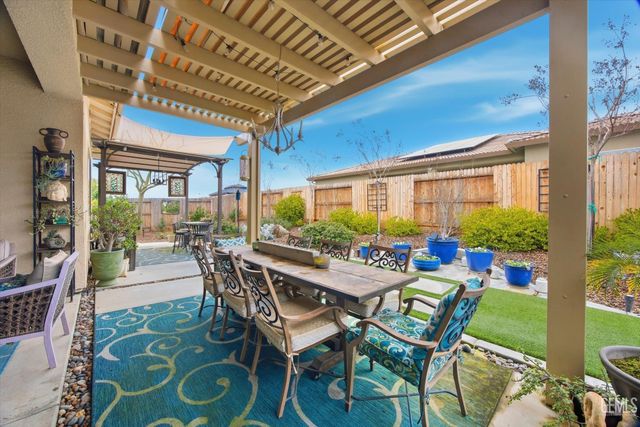 9106 Del Palma Drive, Bakersfield, CA 93314