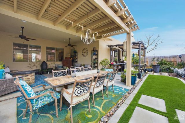 9106 Del Palma Drive, Bakersfield, CA 93314