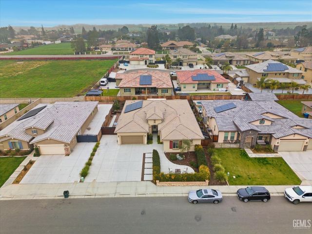 9106 Del Palma Drive, Bakersfield, CA 93314