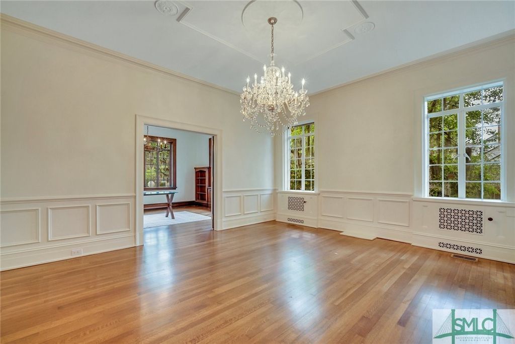 Image 14 of property listing at 302 E 46th Street, Savannah, GA 31405