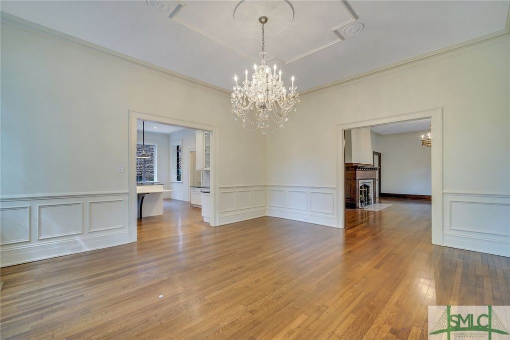 Image 15 of property listing at 302 E 46th Street, Savannah, GA 31405