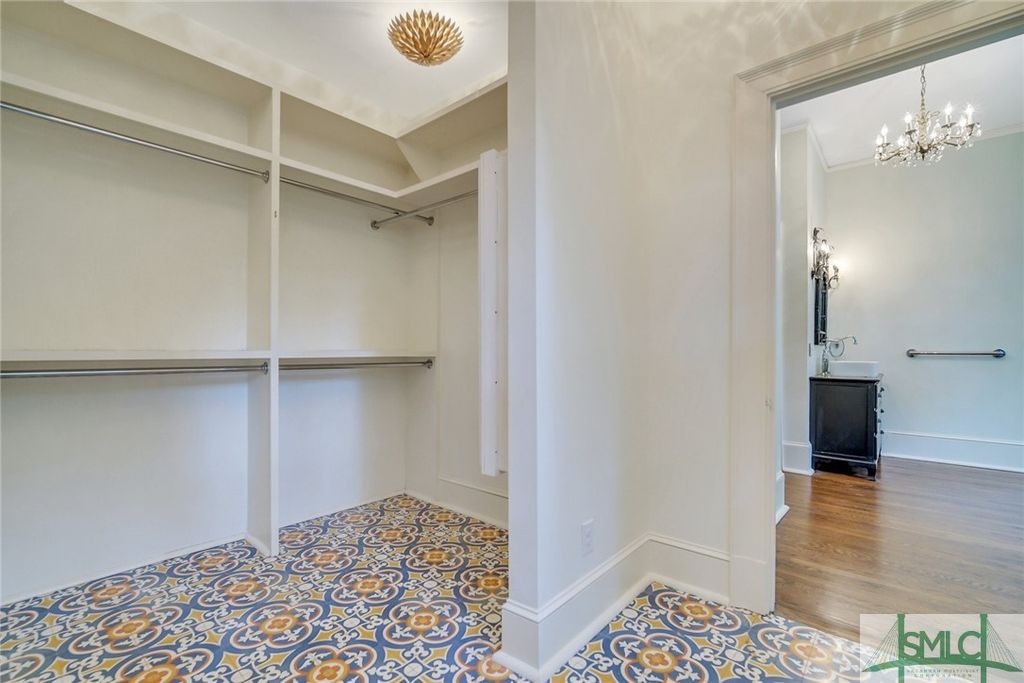 Image 27 of property listing at 302 E 46th Street, Savannah, GA 31405