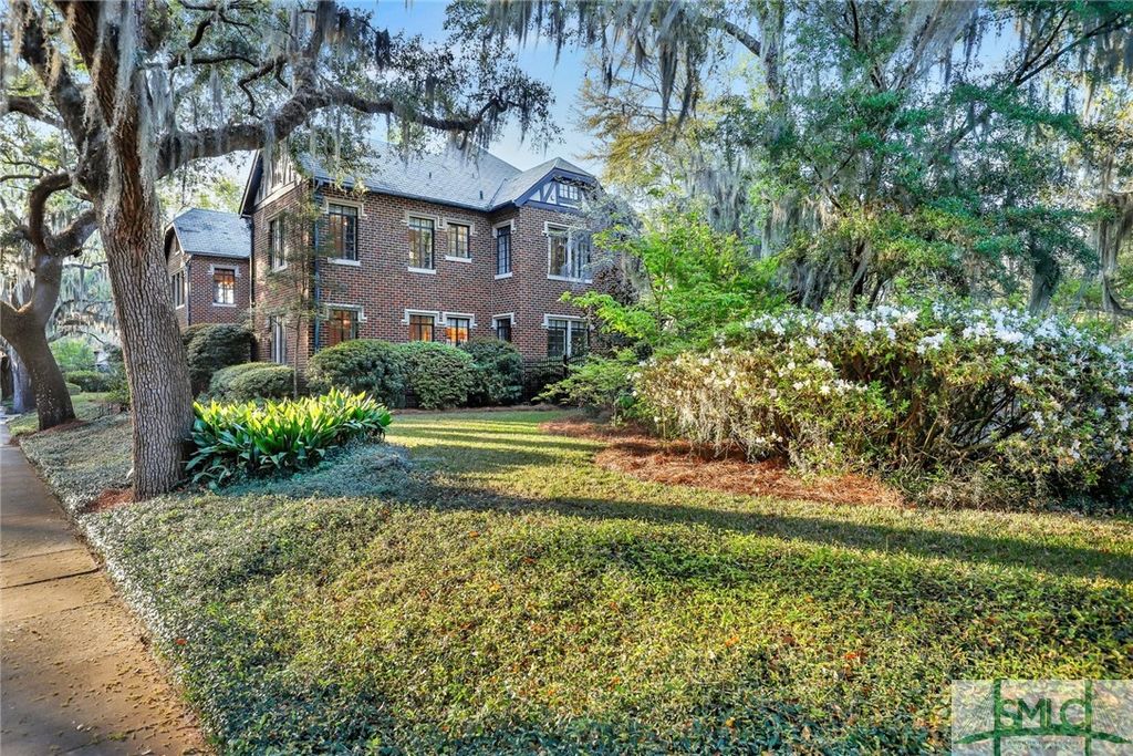 Image 48 of property listing at 302 E 46th Street, Savannah, GA 31405