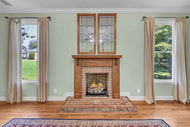 930 Doe Run Ct, Adams, TN 37010