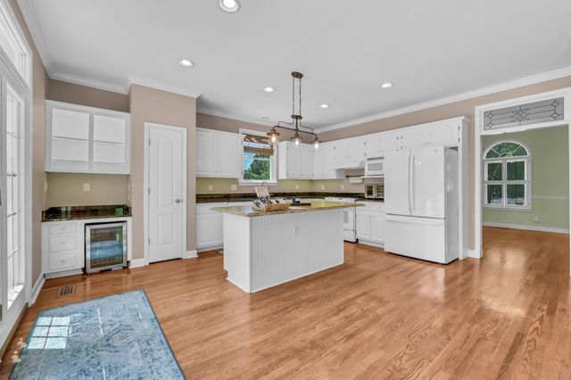 930 Doe Run Ct, Adams, TN 37010