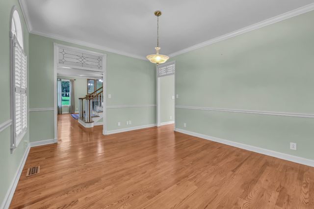 930 Doe Run Ct, Adams, TN 37010