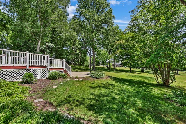 930 Doe Run Ct, Adams, TN 37010