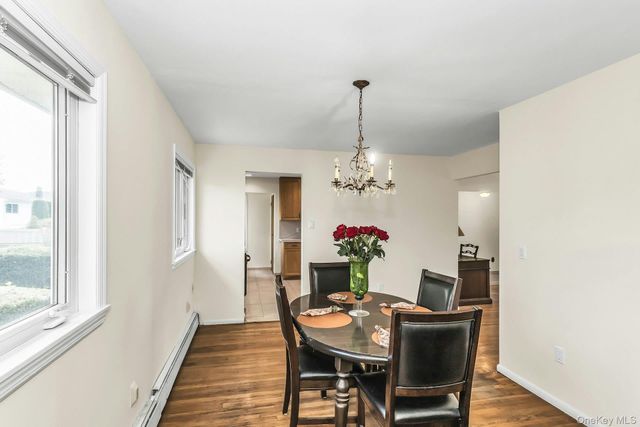 258 N Wisconsin Avenue, North Massapequa, NY 11758