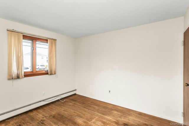 258 N Wisconsin Avenue, North Massapequa, NY 11758
