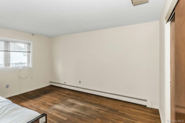 258 N Wisconsin Avenue, North Massapequa, NY 11758