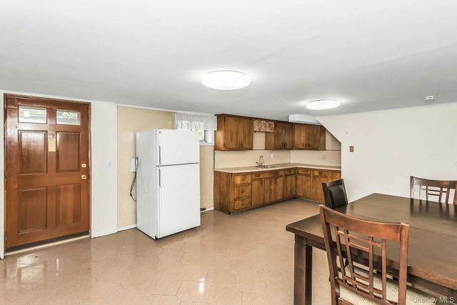 258 N Wisconsin Avenue, North Massapequa, NY 11758