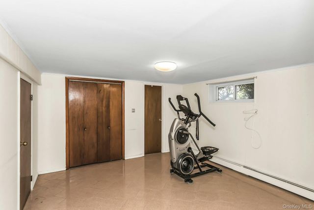258 N Wisconsin Avenue, North Massapequa, NY 11758