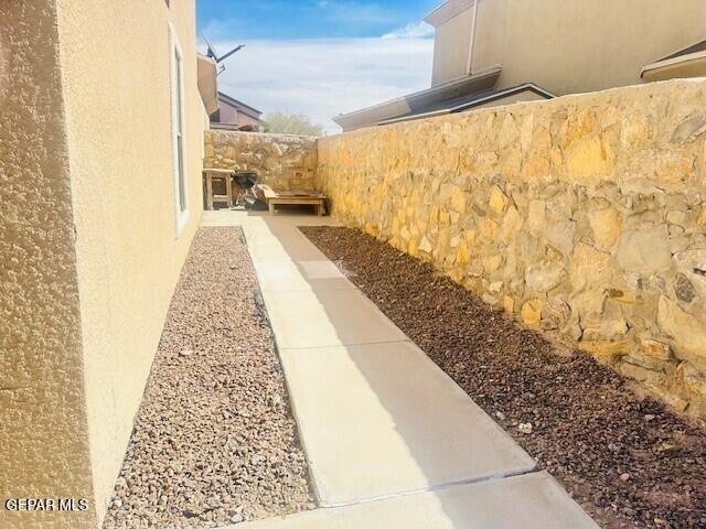 12025 COPPER MINE Lane, El Paso, TX 79934