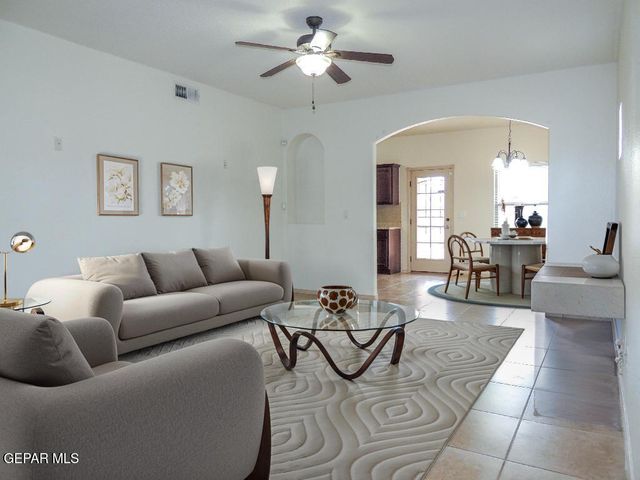 12025 COPPER MINE Lane, El Paso, TX 79934