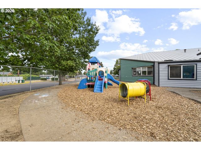 23823 Ne TREEHILL Dr, Wood Village, OR 97060