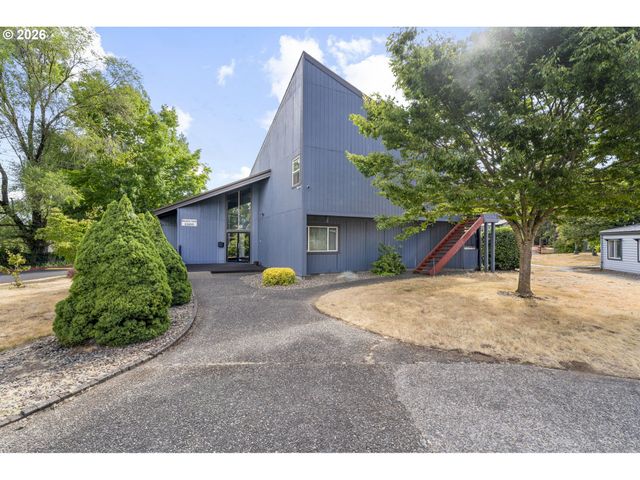 23823 Ne TREEHILL Dr, Wood Village, OR 97060