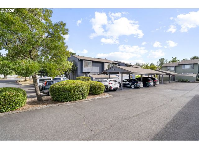23823 Ne TREEHILL Dr, Wood Village, OR 97060