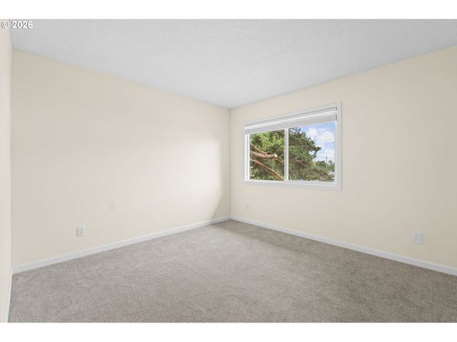 23823 Ne TREEHILL Dr, Wood Village, OR 97060