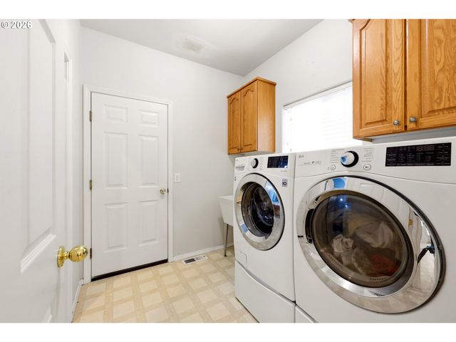 1055 TAYLOR Rd, Kalama, WA 98625