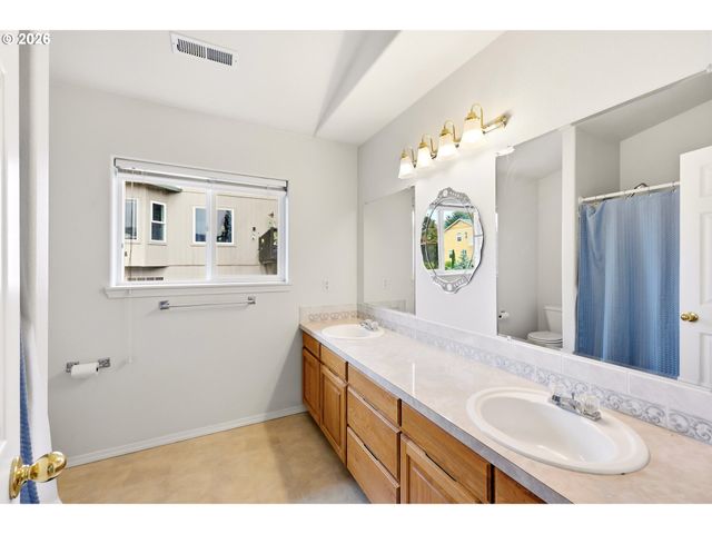 1055 TAYLOR Rd, Kalama, WA 98625