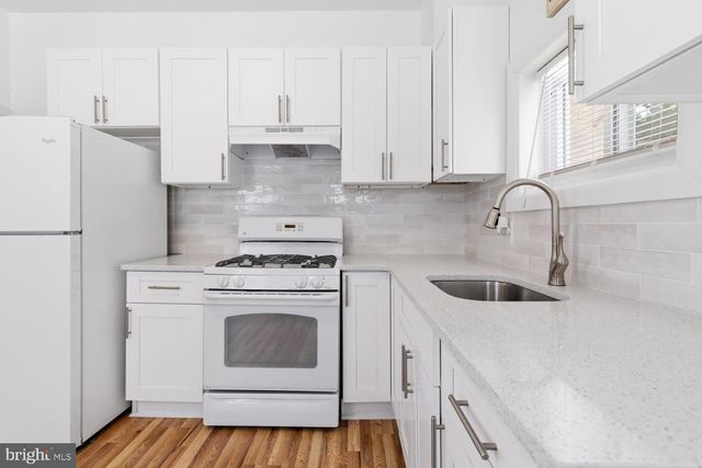 56 E SEYMOUR ST, Philadelphia, PA 19144