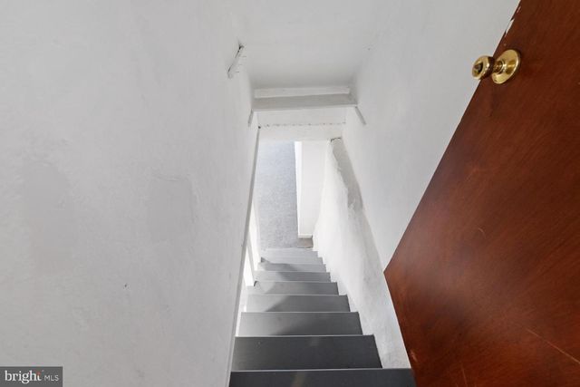 56 E SEYMOUR ST, Philadelphia, PA 19144