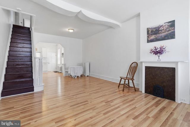 56 E SEYMOUR ST, Philadelphia, PA 19144