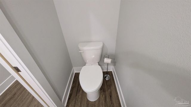 226 Junction Ave, Pensacola, FL 32501