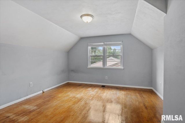 2536 S WALNUT Street, Springfield, IL 62704