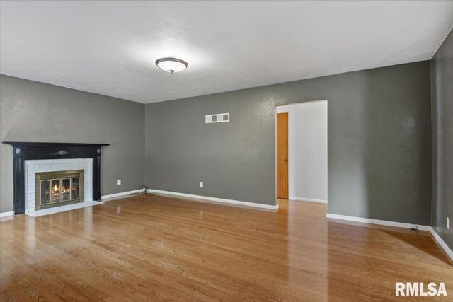 2536 S WALNUT Street, Springfield, IL 62704