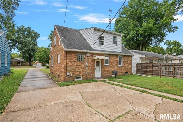 2536 S WALNUT Street, Springfield, IL 62704