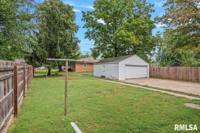 2536 S WALNUT Street, Springfield, IL 62704