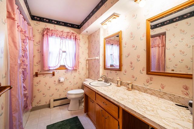 5836 W Green Brook DRIVE, Milwaukee, WI 53223