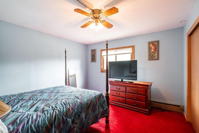 5836 W Green Brook DRIVE, Milwaukee, WI 53223