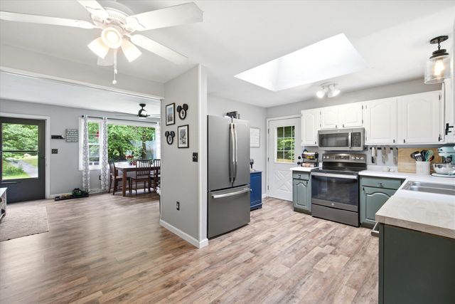 31 Emerald Lane, Hillsborough, NH 03244