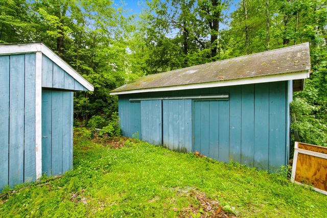 31 Emerald Lane, Hillsborough, NH 03244