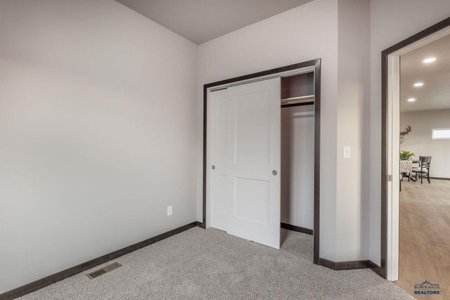 6762 RECEDA ST, Rapid City, SD 57703