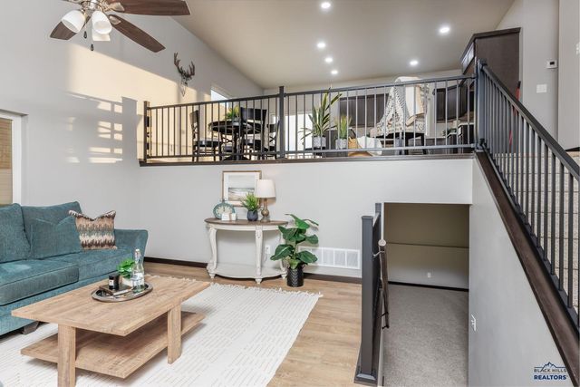 6762 RECEDA ST, Rapid City, SD 57703