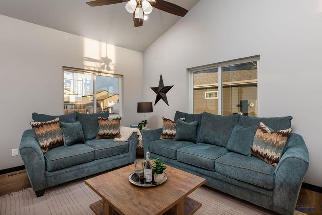 6762 RECEDA ST, Rapid City, SD 57703