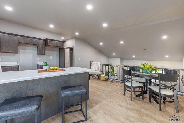 6762 RECEDA ST, Rapid City, SD 57703