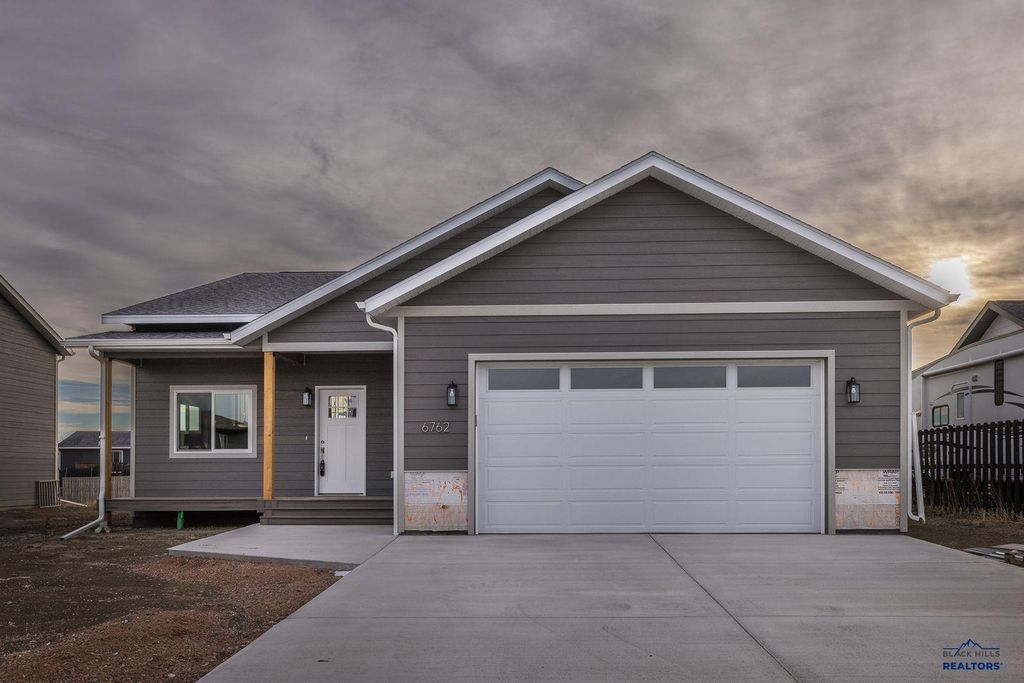 6762 RECEDA ST, Rapid City, SD 57703