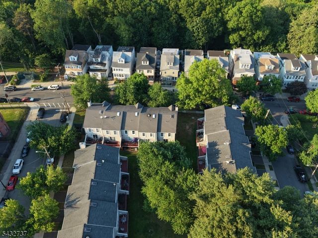 82 Tiffany Blvd, Newark City, NJ 07104