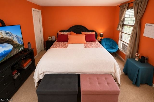 82 Tiffany Blvd, Newark City, NJ 07104