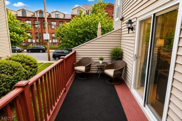 82 Tiffany Blvd, Newark City, NJ 07104