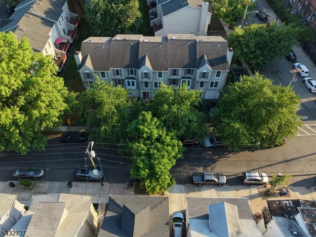82 Tiffany Blvd, Newark City, NJ 07104