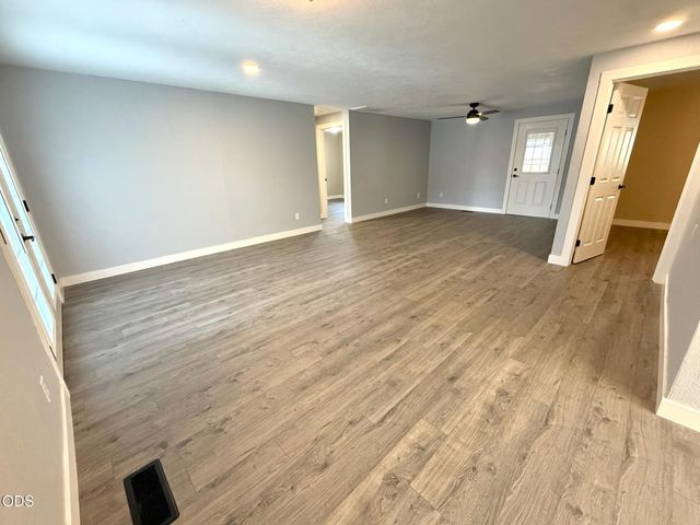 2607 Castle Circle, White City, OR 97503